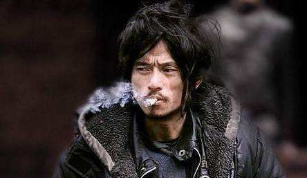 老公懒惰邋遢可以毁掉一个家庭,丈夫嫌弃妻子太邋遢原创视频