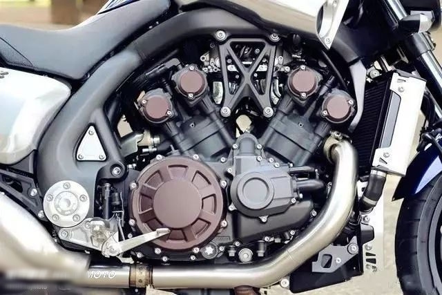 古老的‘大魔王’,拥有200马力v4型四缸,缅怀经典