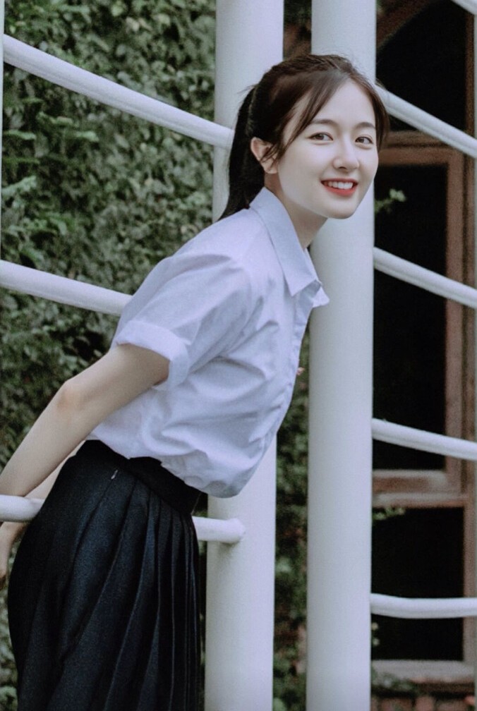 关晓彤吴宣仪赵露思,赵露思关晓彤吴宣仪