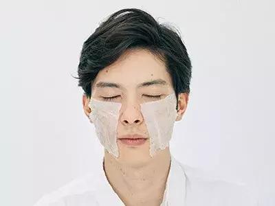 男士爽肤水的正确用法,男士要不要涂防晒