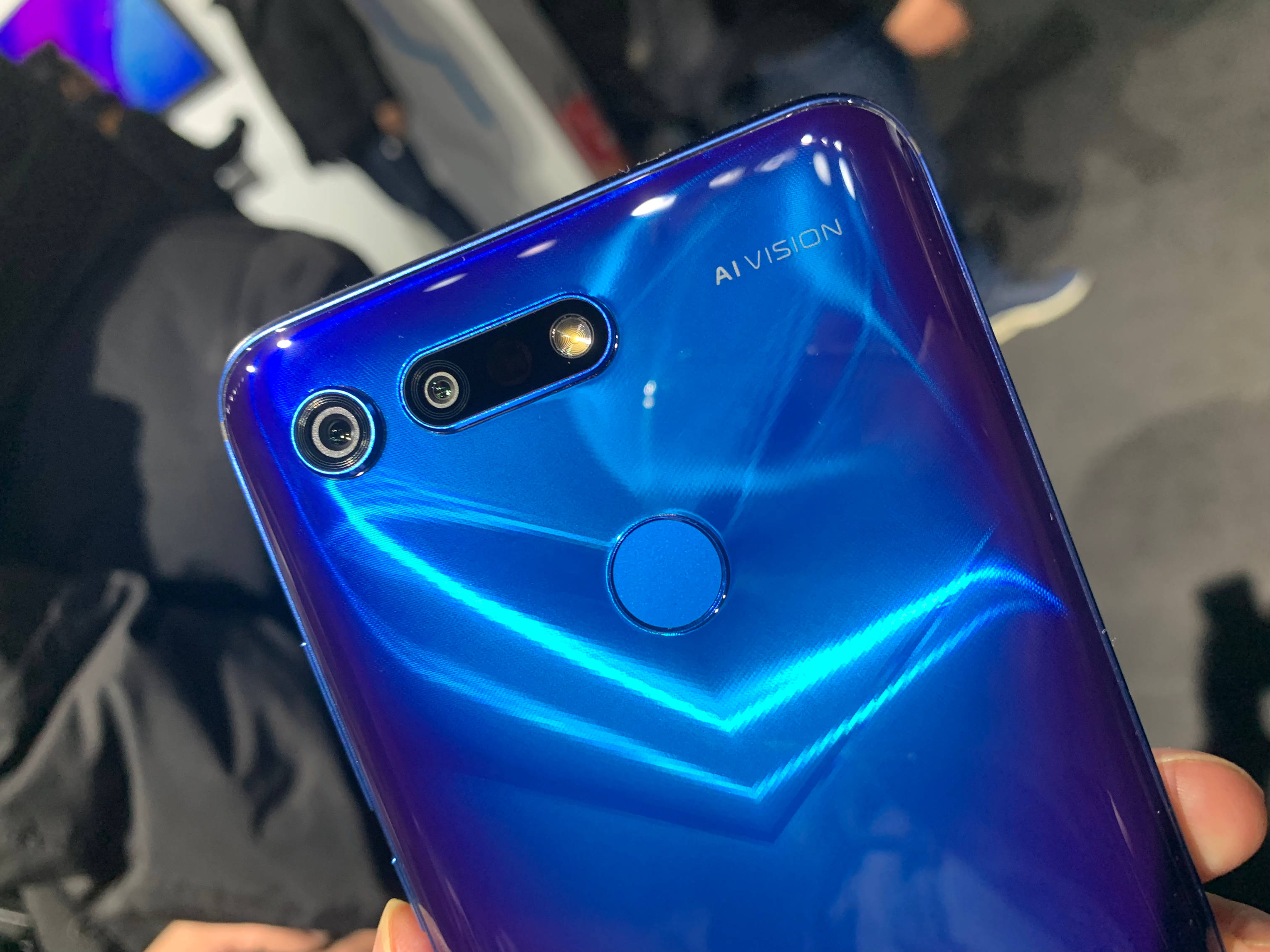 荣耀v202022年值得入手吗,荣耀v20在2021年值得购买吗