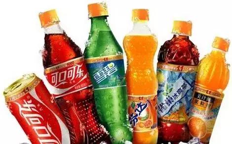 会引起车内爆炸的东西,车内发生爆炸把车炸坏了