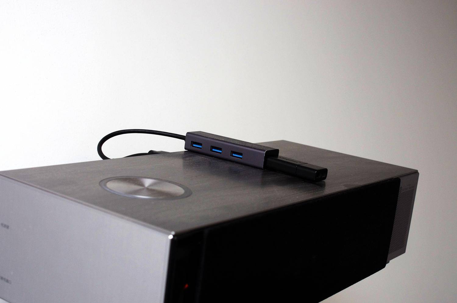 改造投影仪之加装毕亚兹USB3.0一拖四HUB