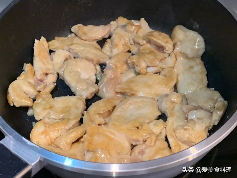红烧香菇炒鸡图片,红烧香菇冬瓜鸡块