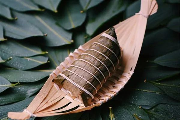 五月五端午节吃粽子祝福语,五月五端午节的4句诗