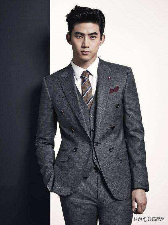 只有当你也变得好才是偶像的力量,第一步努力和偶像靠近