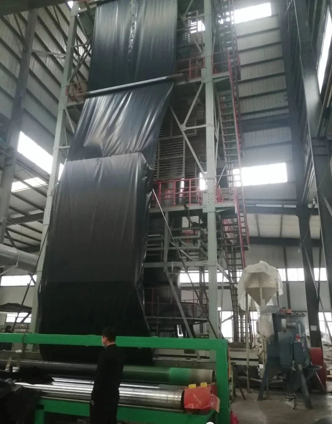 专用土工膜报价,土工膜防渗施工