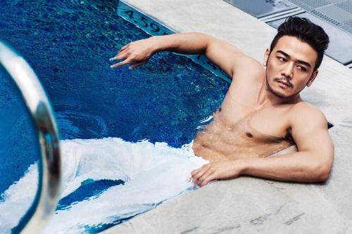 大型人设崩塌现场!杨烁与女子共度良宵,并汇款1万元?