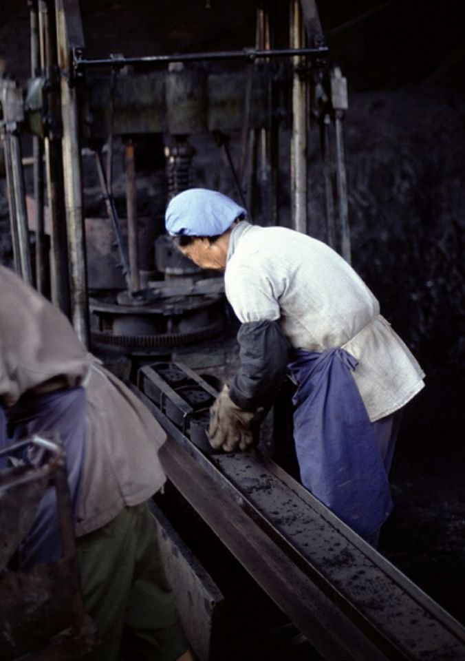 小煤窑老照片,蜂窝煤炉子老式图片