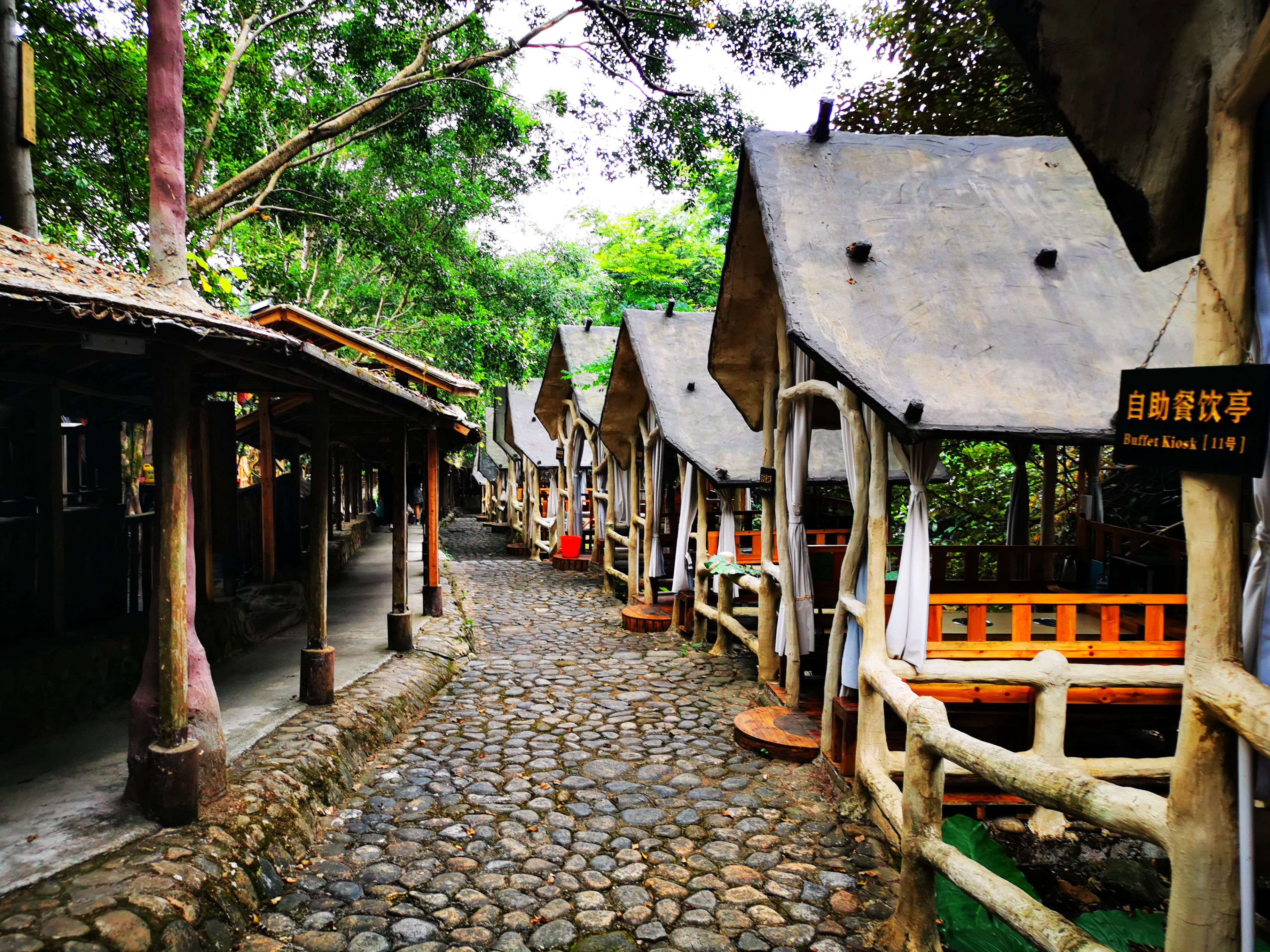 英德天门沟九州驿站套餐,英德九州驿站树上温泉