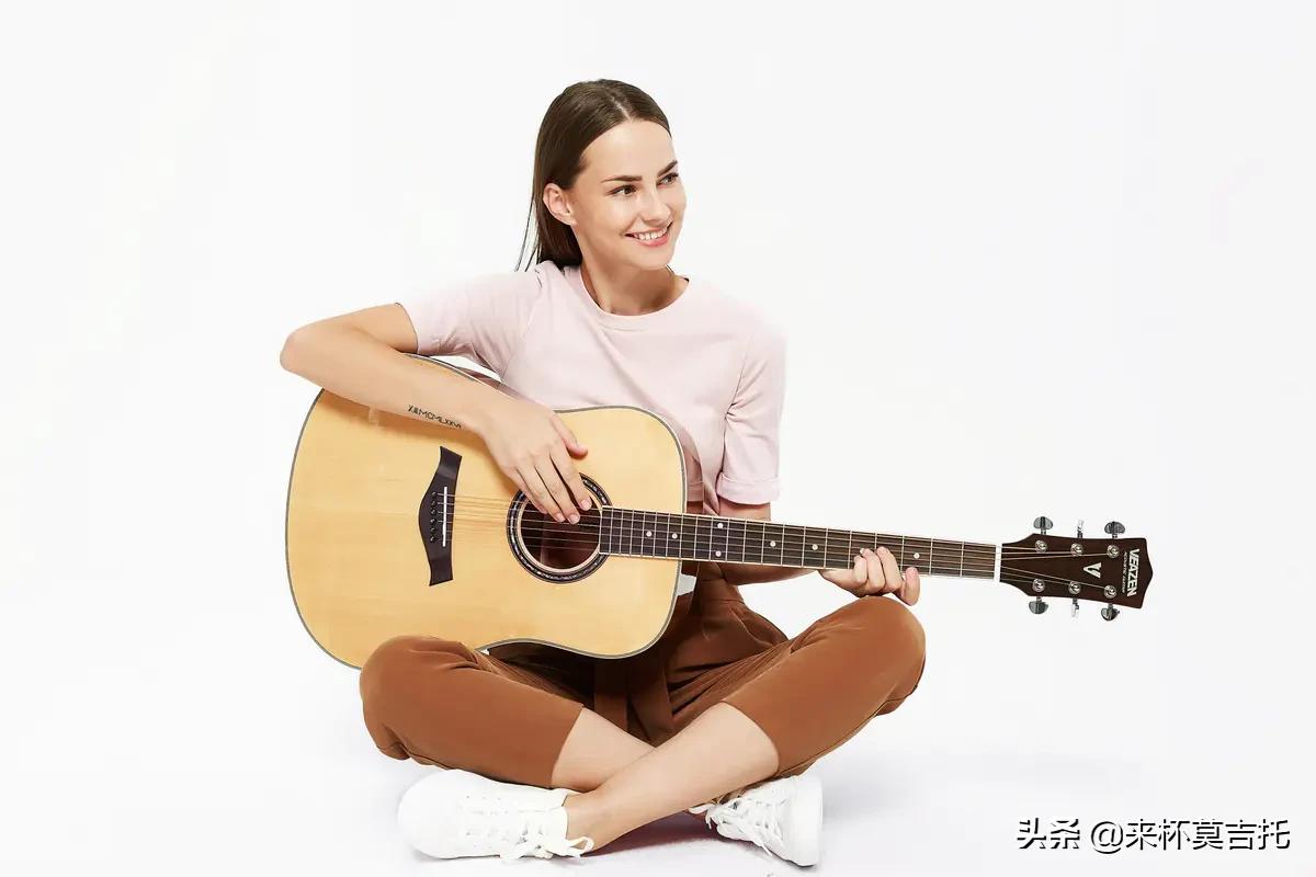 吉他新手扫弦不按弦,新手入门吉他怎么选择
