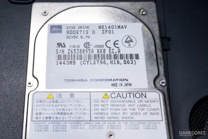 一百多块买个26年前的笔记本,我改了改,还能上网