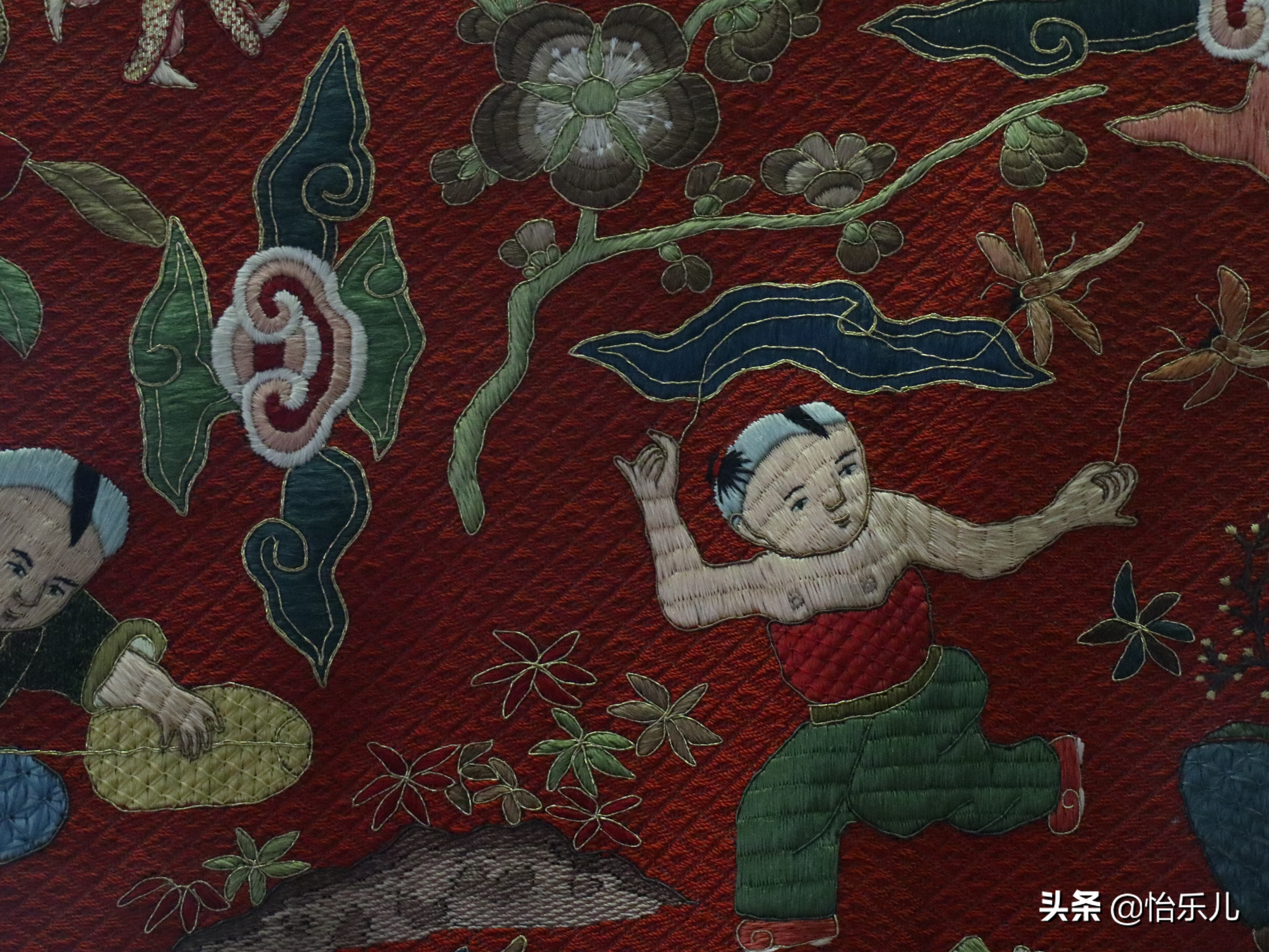 明十三陵出土文物百子衣,明定陵出土服饰