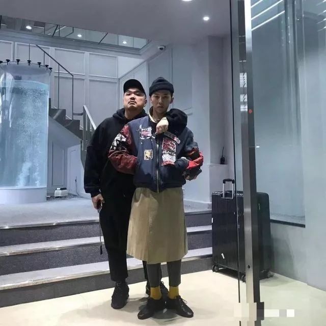 亚洲最带货的男人回归时尚圈,一双鞋炒到上万元