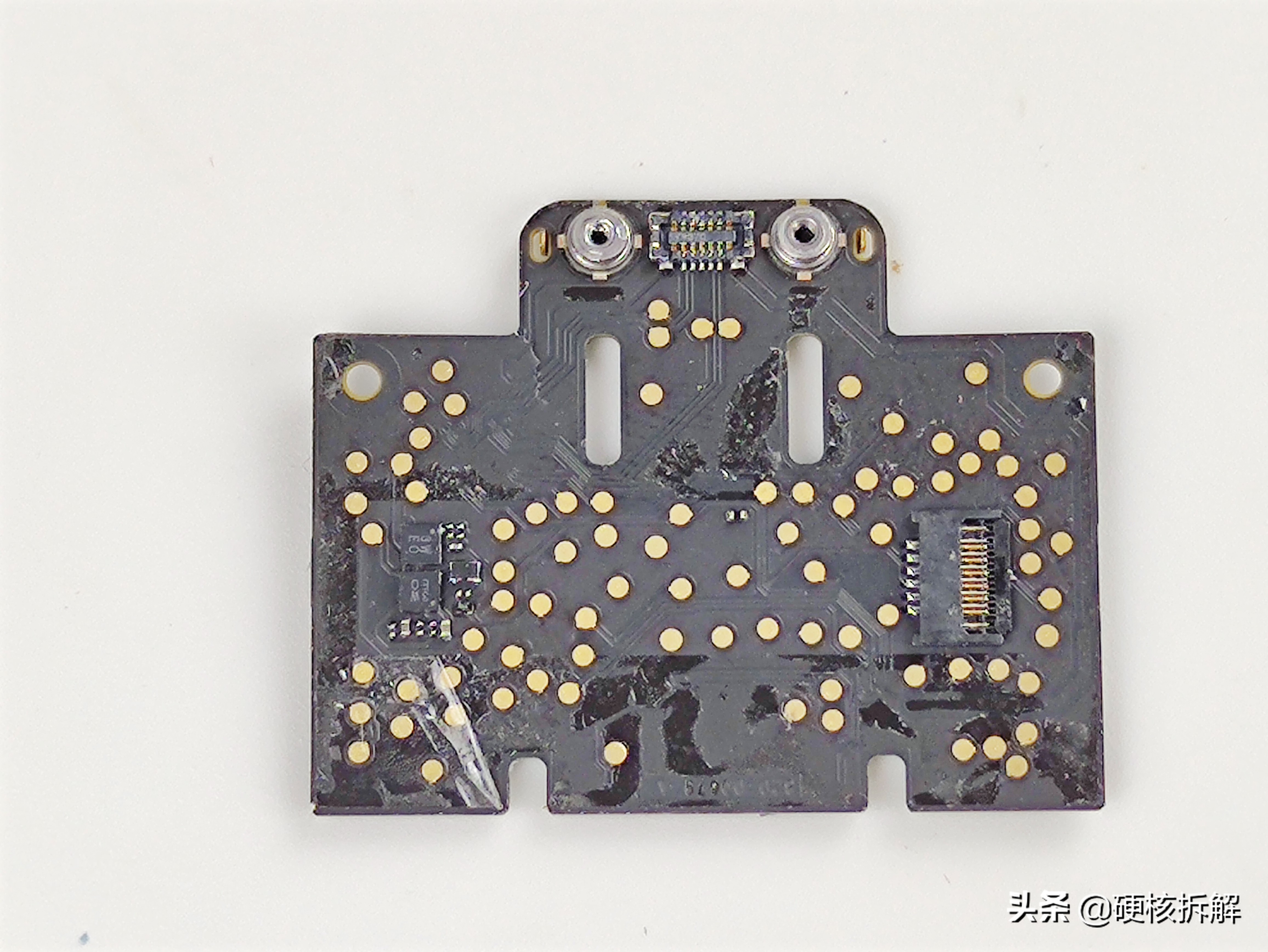 苹果耳机拆盒真假辨别airpods三代,华强北airpodspro耳机和正品对比