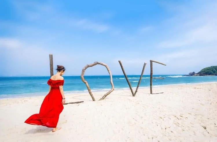 愿我们每个人心里有爱眼里有光芒,眼里有光心中有爱每天都有所期待