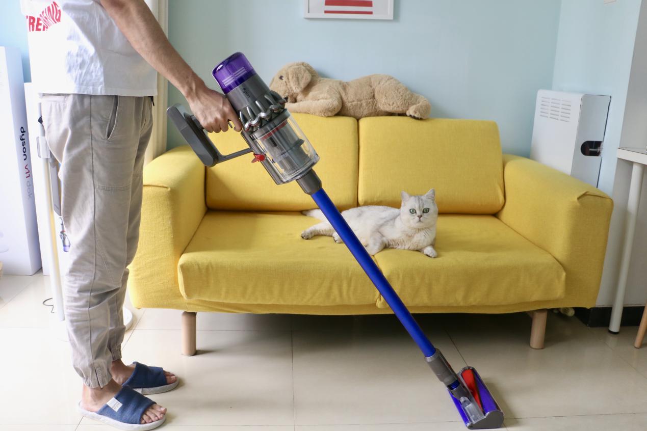 戴森v12强效续航,戴森v11续航