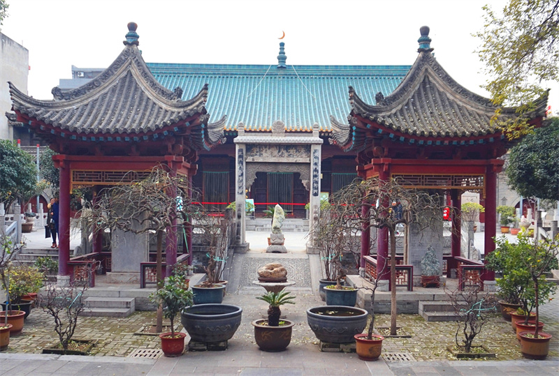 西安莲湖区20个旅游景点,3个是公园,其他17个历史底蕴丰厚