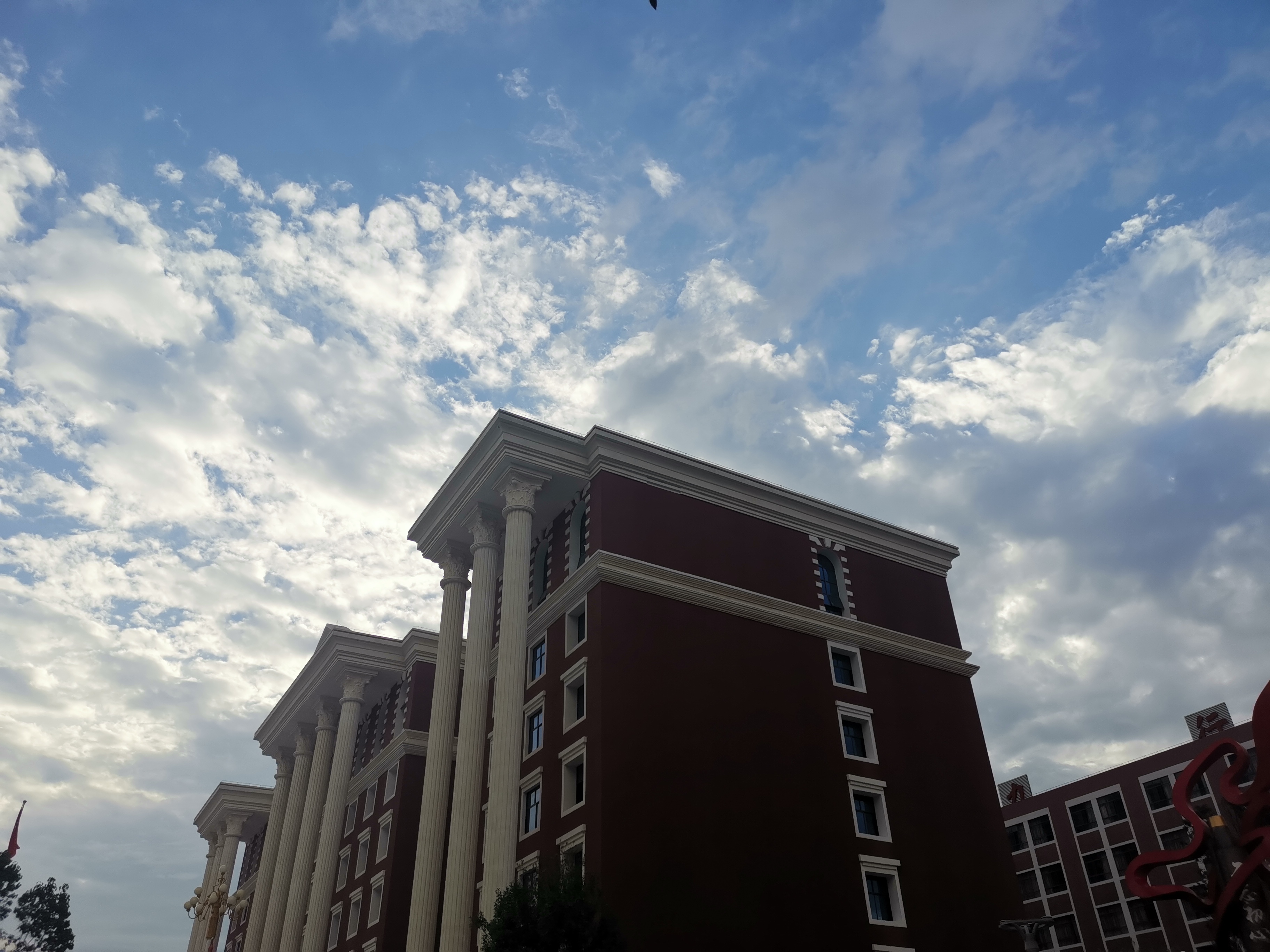 会泽县东陆高级中学校毕业典礼,会泽县东陆高级中学校初中学费