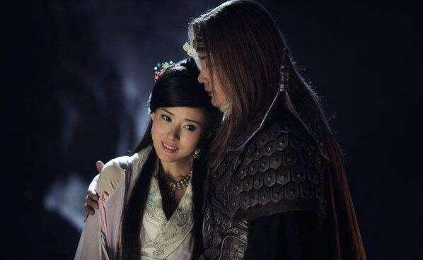 白素贞真实实力跟孙悟空不分高低,白素贞在天庭实力