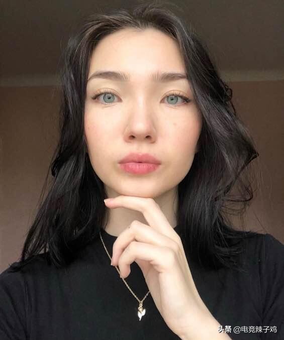 刀妹前后对比,刀妹cg原型