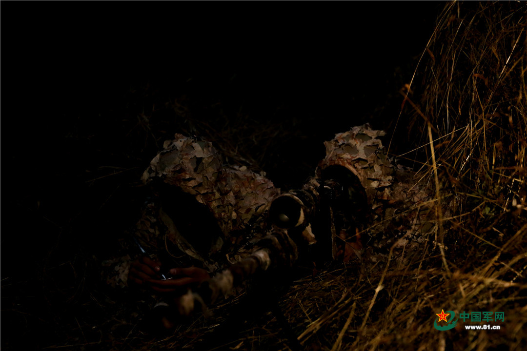 老狙告诉你:如何从“冲山头儿的”成为一名“特等*击狙**手”