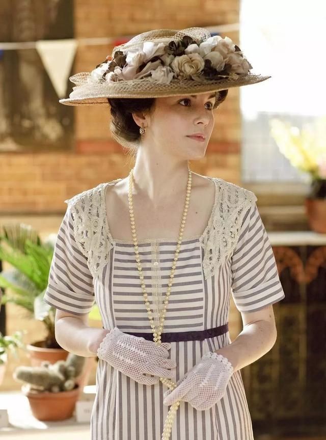 英国15-20世纪大变化女性服装,中世纪绝美服装