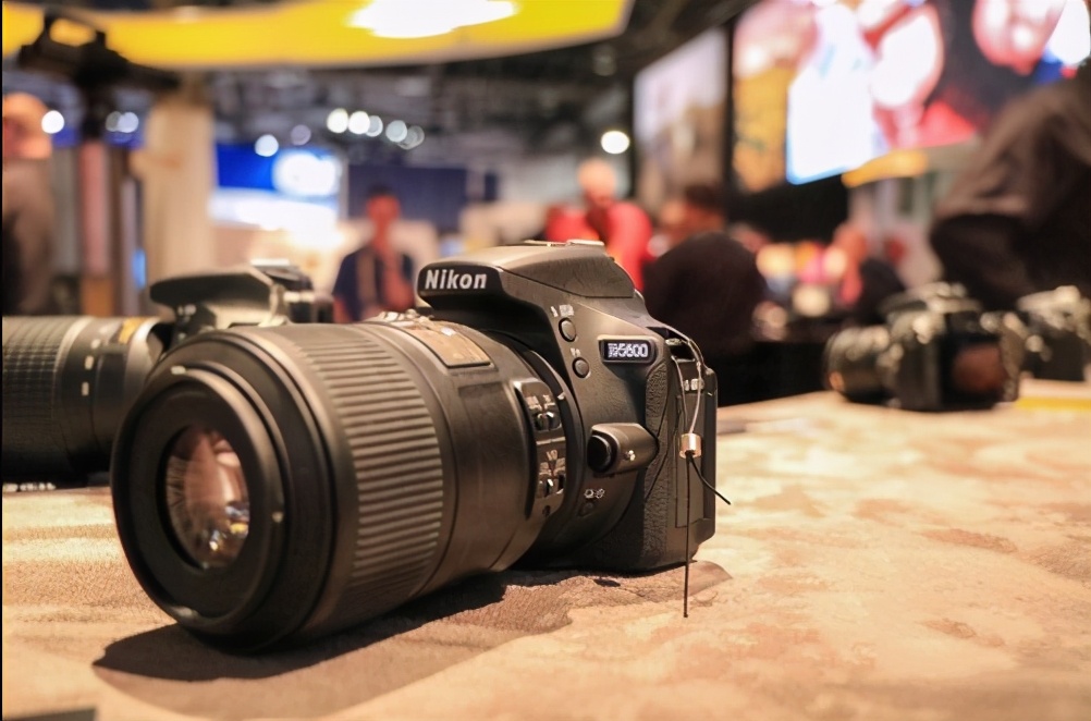 尼康近期会有什么新产品,3分钟回顾2019年登场的尼康新品