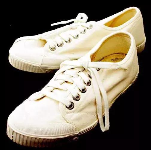 除了vans和匡威还有什么帆布鞋好,帆布鞋vans和匡威哪个好