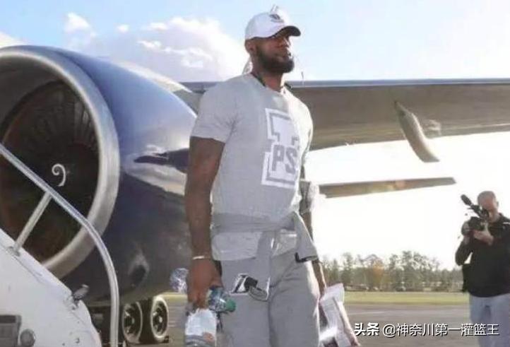 科比杜兰特打篮球的时候有多帅气,nba球星的飞机多少钱