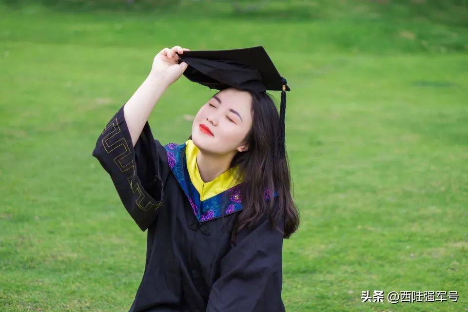 西陆提干女兵“状元”，中士阿楠