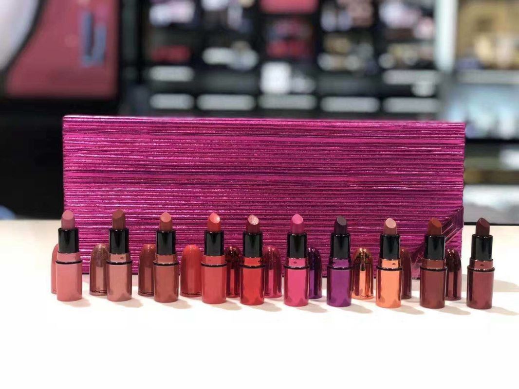 大牌圣诞限定专柜,圣诞限定值得购吗