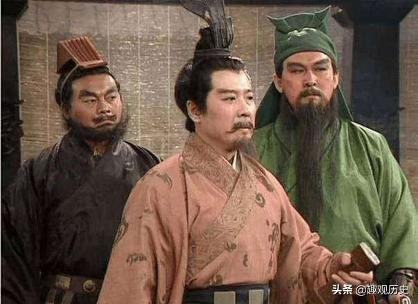 风云聚散，武圣永传：关云长是凭借什么而受到万世景仰的？