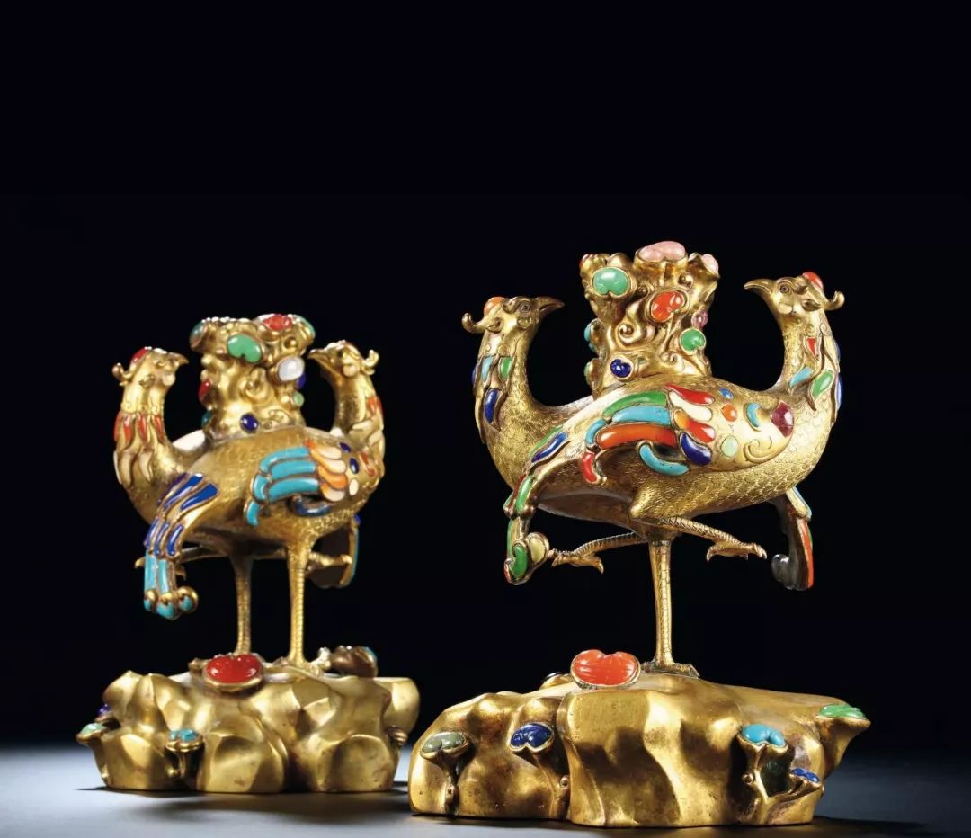 香港拍卖过亿的瓷器图片,香港保利瓷器拍卖图片