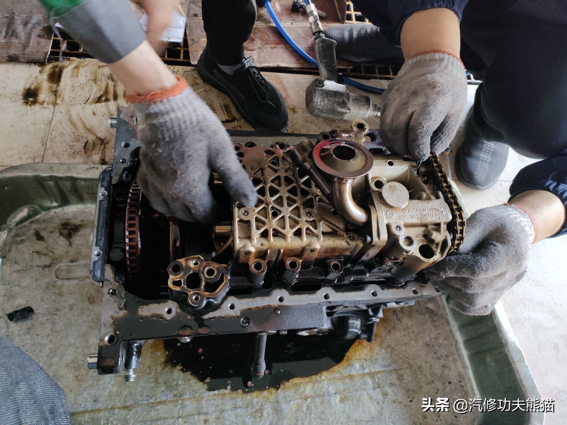 一汽奥迪a6l烧机油,08款奥迪a6l2.0t烧机油严重怎么办