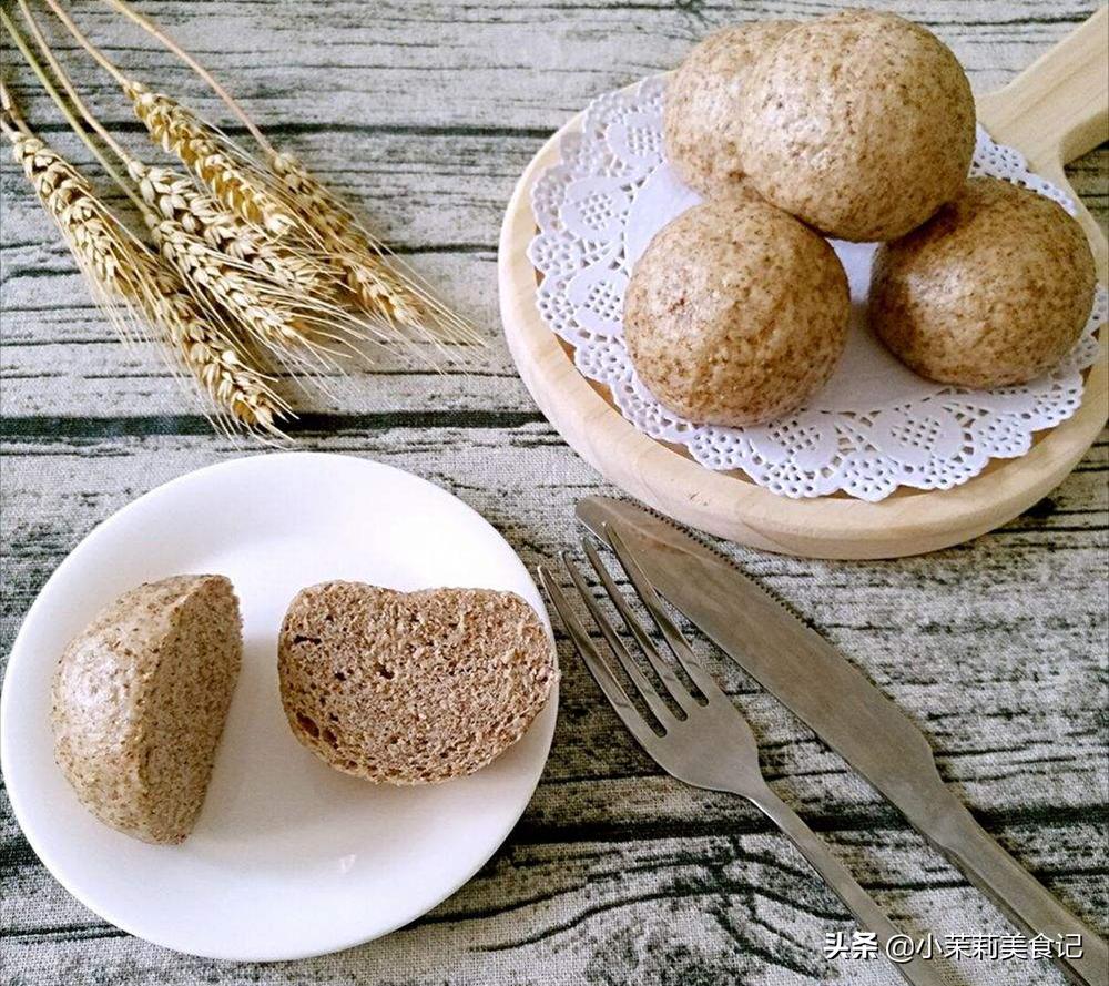 低筋高筋中筋面粉区别方法,低筋和高筋面粉做东西的区别