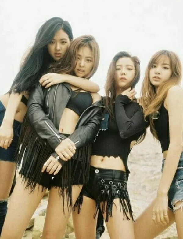 盘点blackpink又丑又贵衣服,盘点blackpink的贵衣服