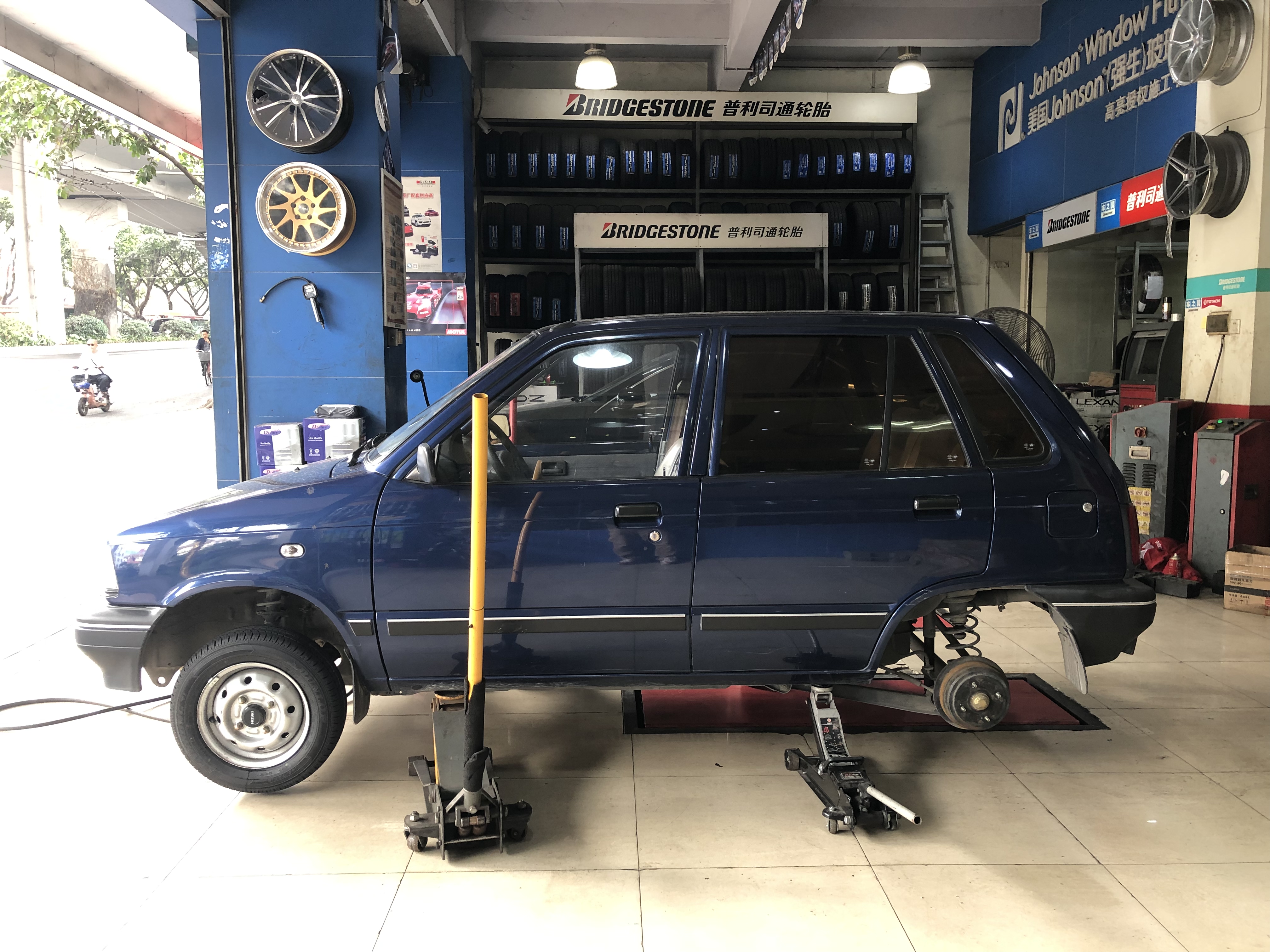 长安铃木奥拓情怀老车,情怀又便宜的车