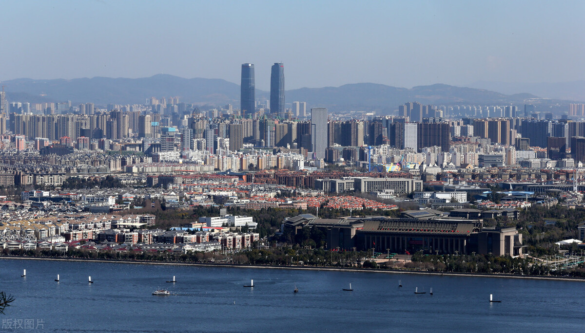 中央确定昆明特大城市,滇东曲靖玉溪红河昭通为省会付出了什么?