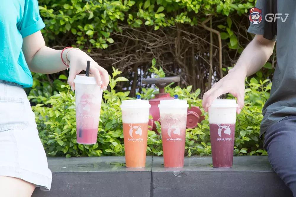 瑞幸和kfc咖啡谁的好喝,瑞幸咖啡奶盖茶上线真的好喝吗