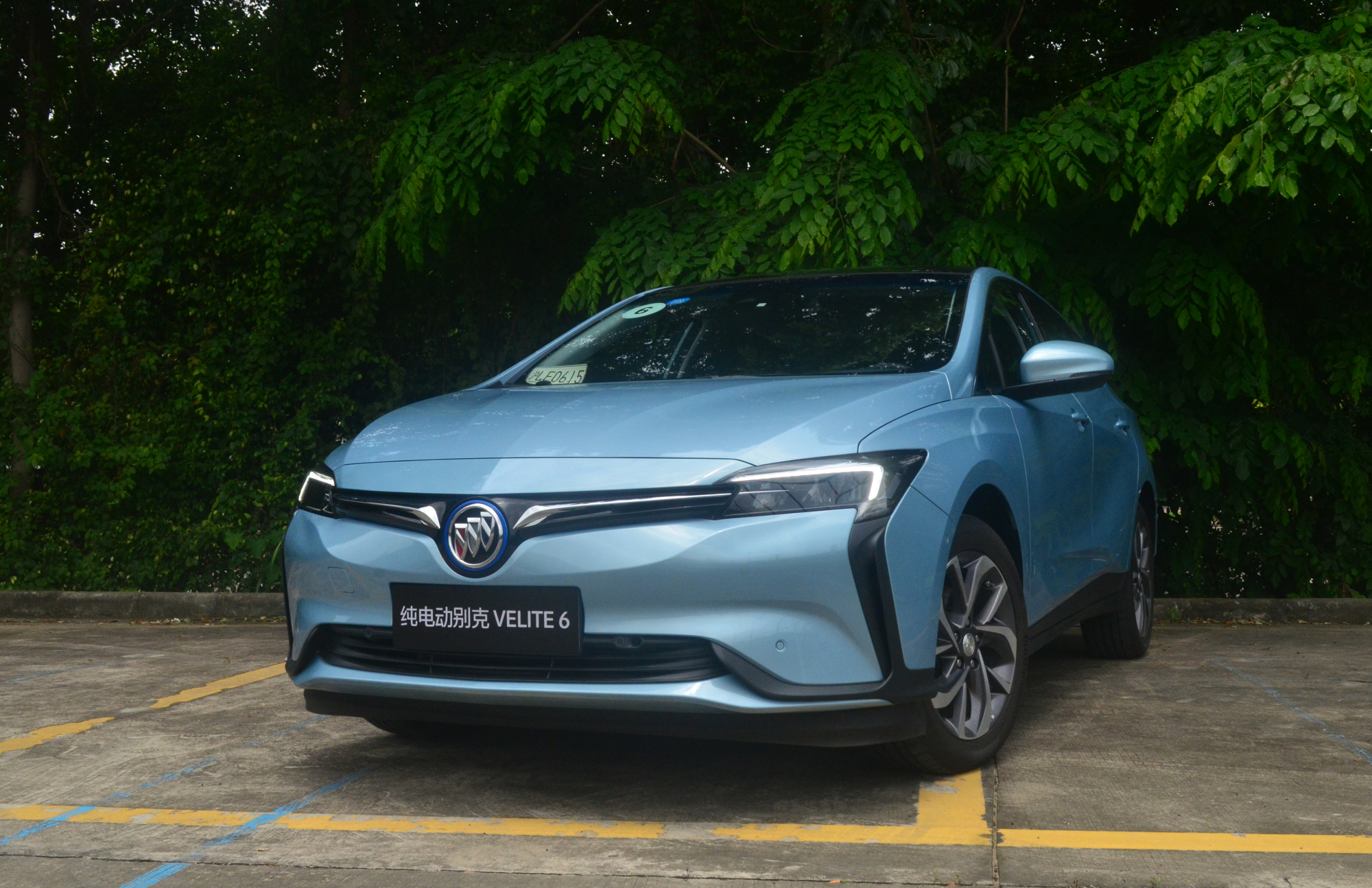 科技感满满别克velite6看车记,最近大热的混合动力别克velite6