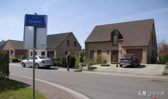 这个漂亮的中国女人轰动整个西方，在欧洲被尊为“圣母”