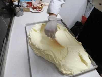 「十堰」这个85后男生开的甜品店，一口就被TA撩到！来了就赖着不想走