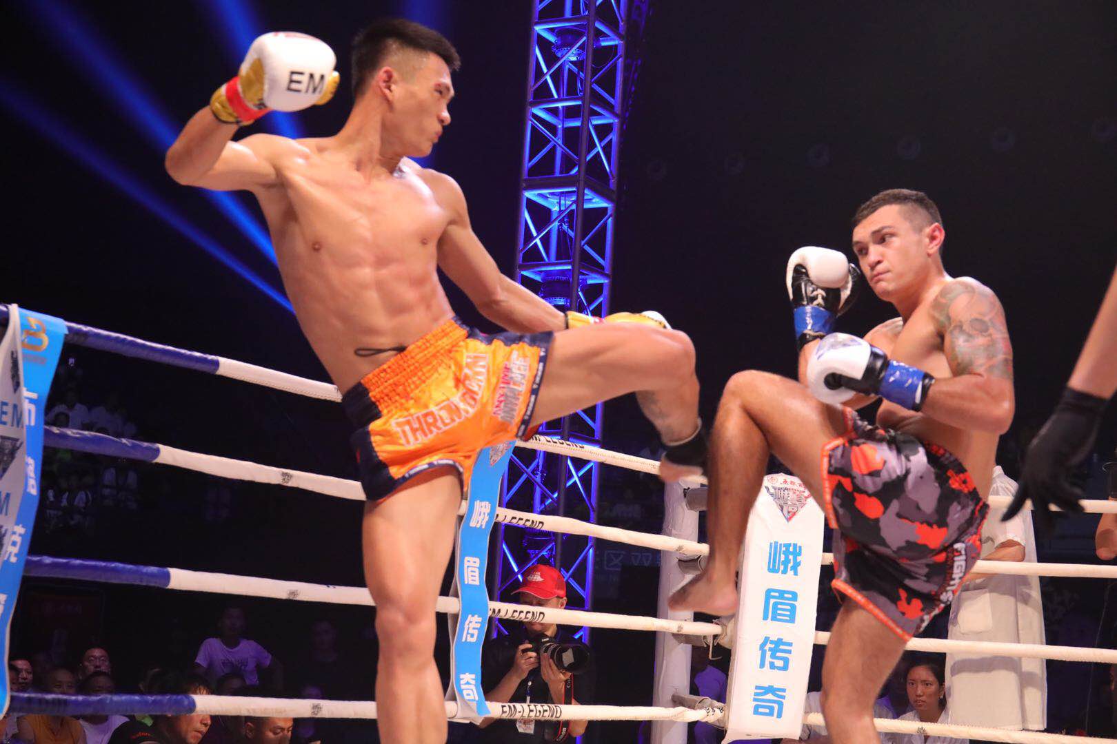 中国泰拳第一人韩飞龙,蒲东东vs韩飞龙