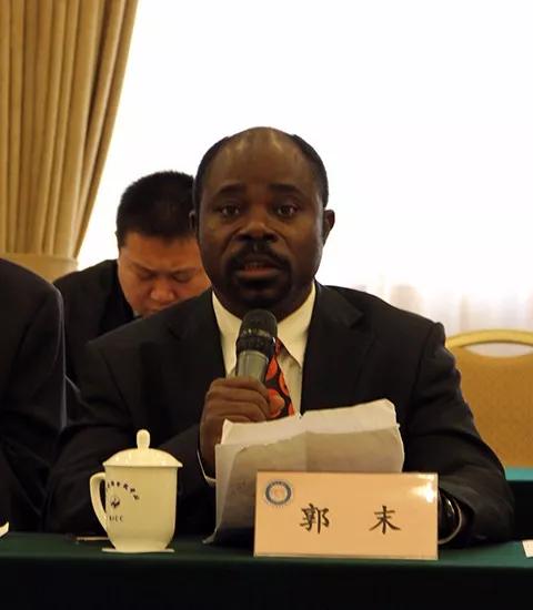 迷上中医一口气在中国学了16年,迷上中医文化