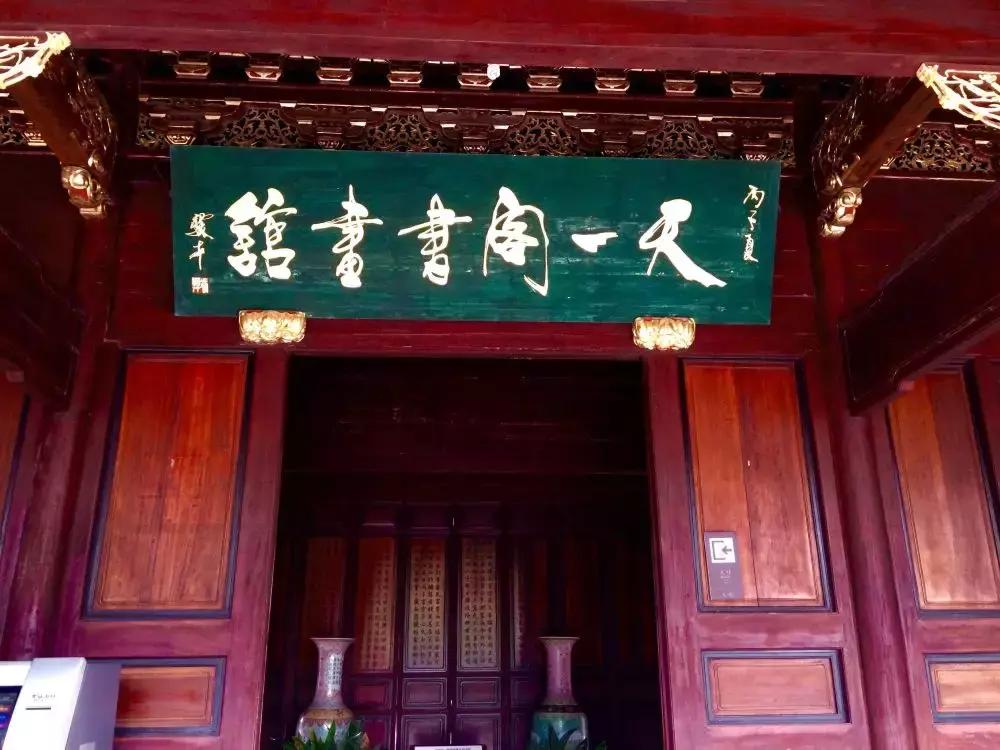 如何看待实体书店落寞,传统书店衰落的根本原因是