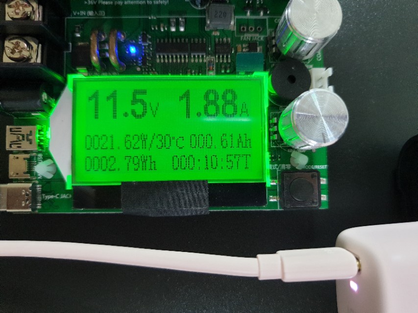 ​一见倾心！UIBI柚比“小冰块”迷你PD快速充电套装体验