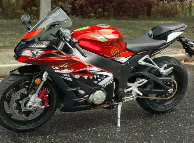 国产大牛珠峰华鹰HY500一比一精仿川崎ZX-10R!