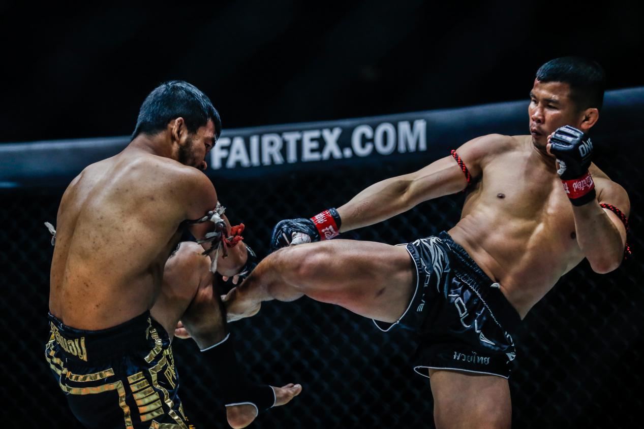 格斗冠军乔治,泰拳冠军挑战