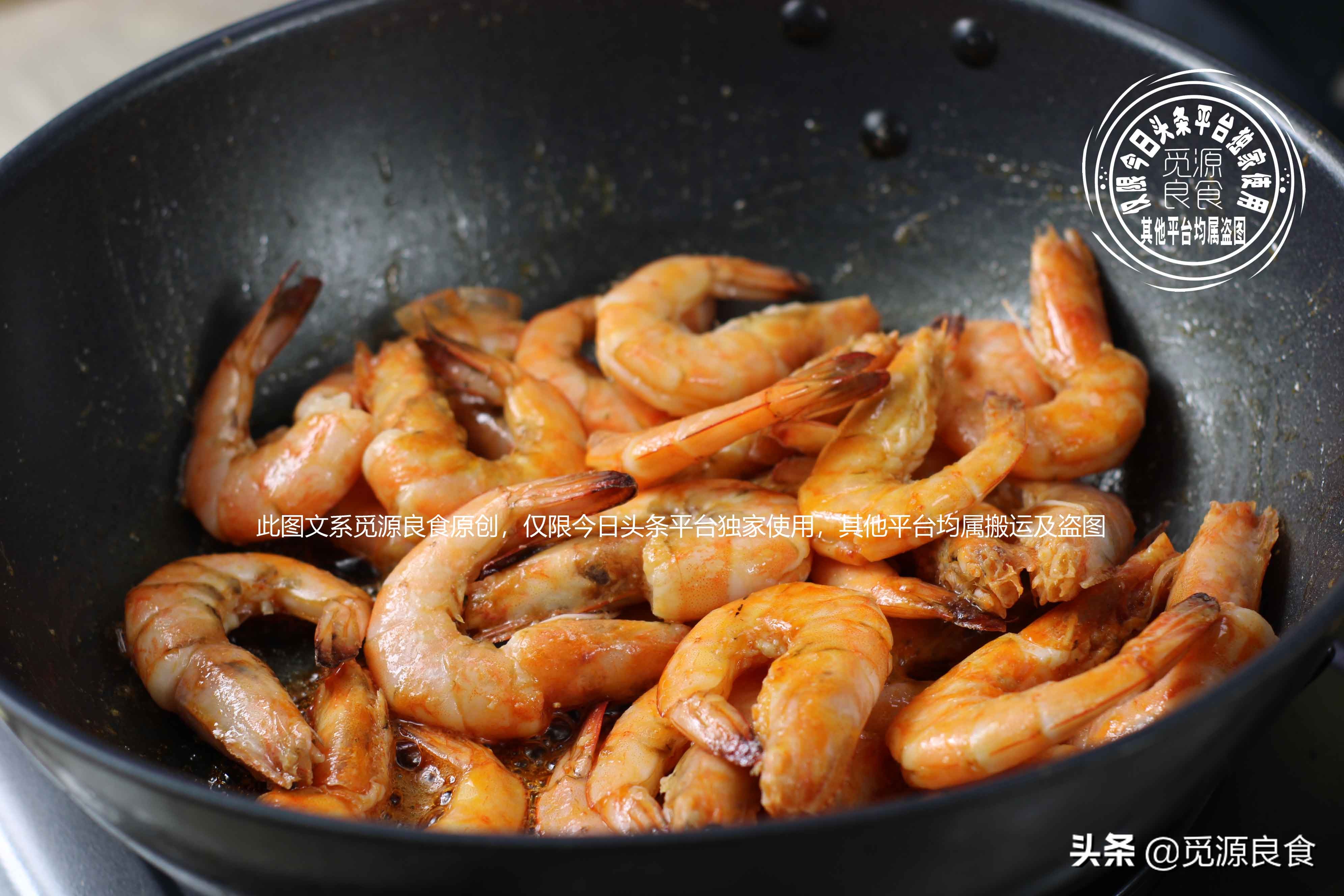 油焖大虾最正宗的做法步骤,油焖大虾最美味的做法教程来了